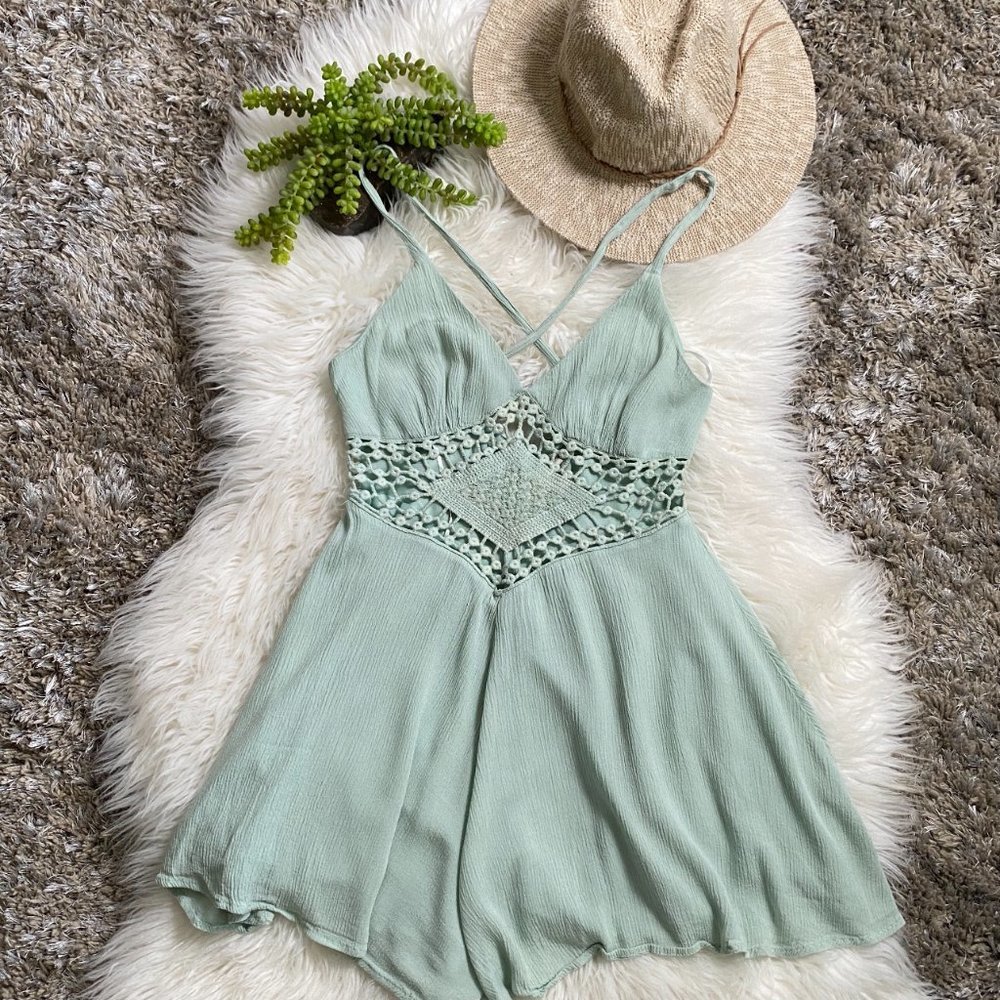 En Creme Mint Green Strappy Shorts Romper Size S